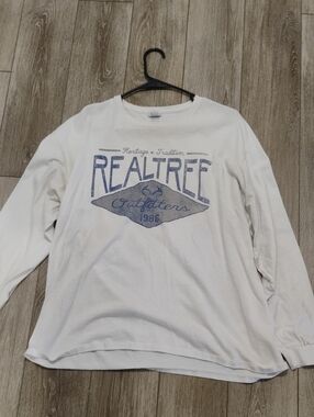 Realtree White Long Sleeve Graphic Tee with Blue Logo
